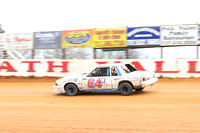Legends, Late Models, Modifieds & 4 Cyclinders